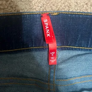 SPANX Flare Jeans‎ Midnight Shade Large thumbnail 10
