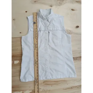 L.L.Bean Women's White Sleeveless Hiking Outdoor Shirt Top S Small Vented Excell thumbnail 13