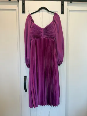 Vici Magenta Pleated Midi Dress thumbnail 3
