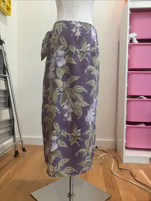 Vtg Tommy Bahama Hawaiian Midi Skirt 100% Silk Purple Size Medium thumbnail 3