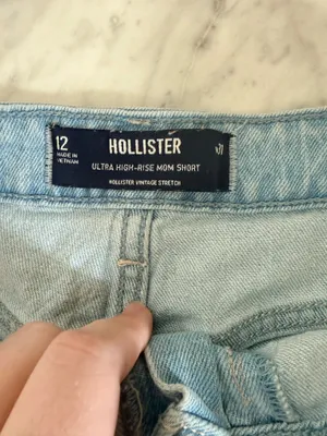 Hollister Mom High-Rise Jean Shorts thumbnail 3