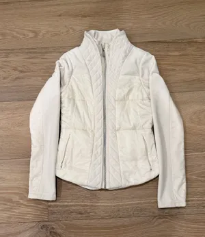 Lululemon jacket thumbnail 1