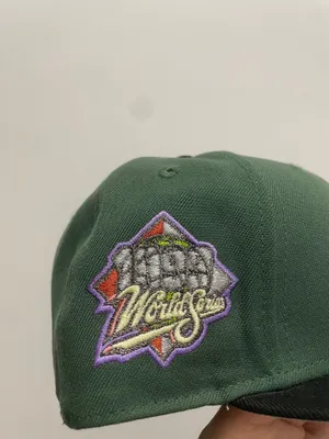 Hat club dr doom New York Yankees size 7 1/8 used in good condition very rare thumbnail 4