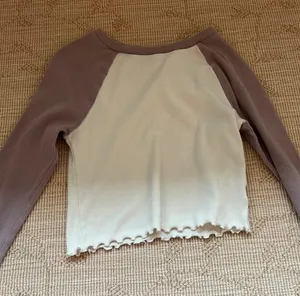 white and purple cropped long sleeve thumbnail 1