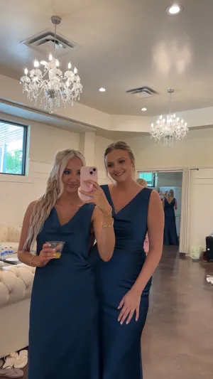 Navy blue bridesmaid dress Size 2 thumbnail 2