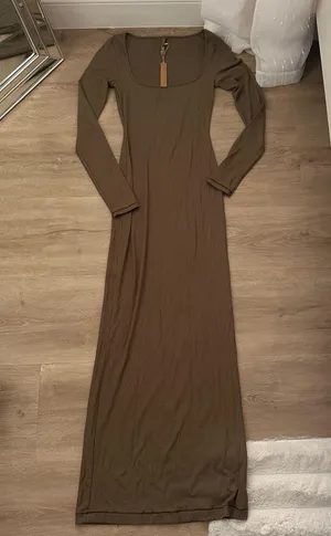 SKIMS SOFT LOUNGE LONG SLEEVE DRESS | ARMY GREEN thumbnail 3