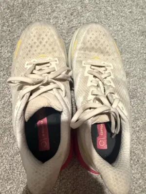 HOKA Women's Clifton 9 in eggnog / blanc de blanc Running Shoes size 6.5 thumbnail 7