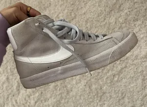 Nike Mid Blazers thumbnail 1