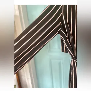 Black & Pink Striped Long Robe Sz Med Forever 21 Jacket Matching Belt Versatile thumbnail 5
