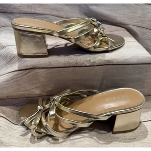 Torrid gold strappy low block-heel sandals feature delicate decorative bows 9WW thumbnail 1