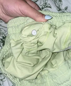 Lululemon Shorts Hotty Hot 2.5" Low-Rise thumbnail 4