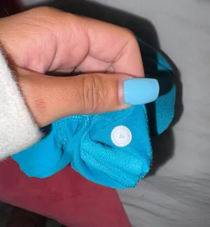 Lululemon High-Neck Cropped Tank thumbnail 4
