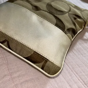 Vintage Coach Tan Signature Monogram Canvas Crossbody Bag thumbnail 7