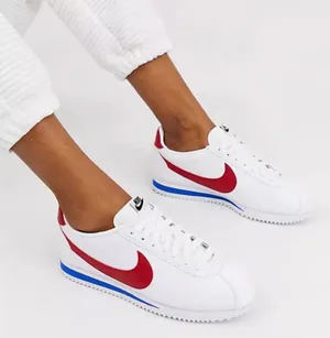 Nike classic cortez leather trainer thumbnail 2