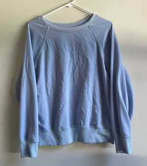3/ $25‎ L- Robin’s Egg Blue Crew Neck Women’s Sweater Fall Winter Warm thumbnail 1