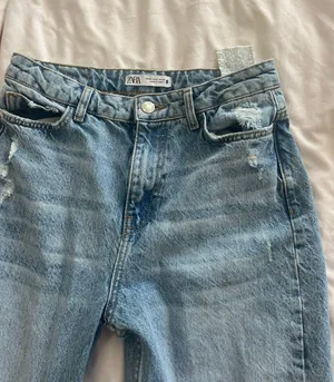 Zara Mom Fit Ankle Jeans thumbnail 1