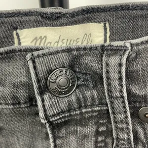 Madewell Washed Gray Stovepipe Raw Hem Cropped‎ Jeans thumbnail 4