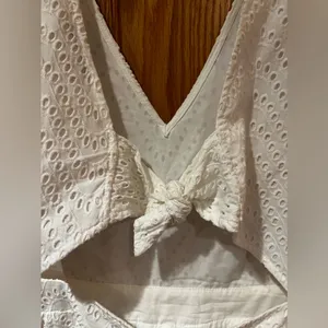 Express White Cotton Eyelet Open Tie Back Slit Sleeves Lined Romper Size‎ 4 thumbnail 13