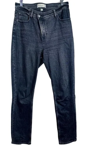 Abercrombie & Fitch Curve Love 90s Slim Straight Ultra High Rise Jeans Size 29 8 thumbnail 1