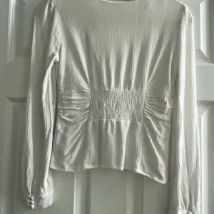 Free People Maise Long‎ Sleeve White Button Front Blouse Size XS thumbnail 2
