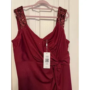 NWT EverPretty Red Sequin Formal Gown - Size 22 thumbnail 14