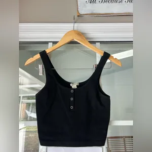 Bozzolo black button crop top tank. thumbnail 3