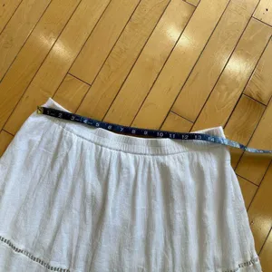 OLD NAVY Eyelet Cut Out Crepe-like Linen-like Mini Skirt - Medium thumbnail 7