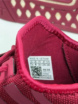 Adidas NMD_R1 Women’s 7.5 Burgundy Boost Knit Sneakers Running Shoes Casual thumbnail 3