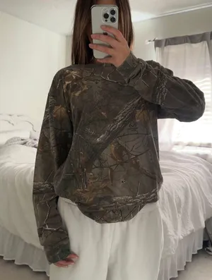 vintage camo long sleeve  thumbnail 1