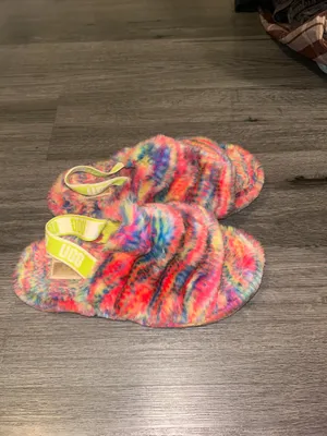 UGG Slippers thumbnail 4