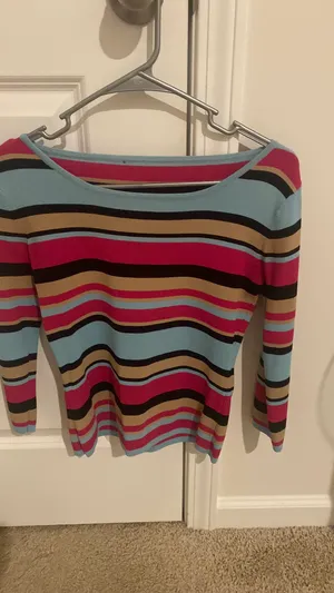 Knit Top Size S thumbnail 2