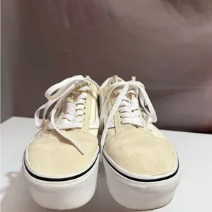 Vans Old Skool Platform Floral Embroidery Sneakers size 8 thumbnail 3