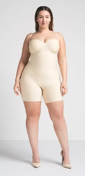 Skims Body Core - Sculpt Underwire Mid Thigh Bodysuit Small NWT Sand Authentic thumbnail 1