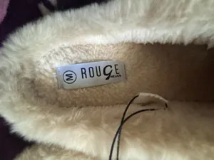 Rouge Plush Beige Slippers with Labubu Character Detail Size Medium 7/8 thumbnail 12