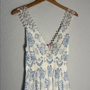 NEW Flying Tomato White Blue Lace Tiered Dress Grecian Vacation Resortwear thumbnail 4