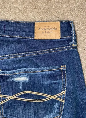 Super Skinny Jeans thumbnail 7