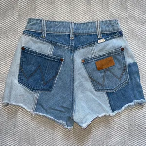 Wrangler Billabong X Denim Patchwork Colorblock Shorts Sz 25 High Waist Cut Off thumbnail 2