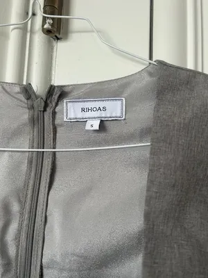 Boutique NWOT RIHOAS Gray Cap Sleeve Mini Dress thumbnail 3