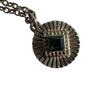Retro Green Glass Rhinestone Pendant Necklace thumbnail 3