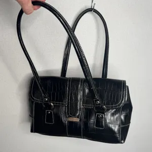 Liz Claiborne Y2K Black Croc Embossed Double Handle Shoulder Bag Purse thumbnail 3