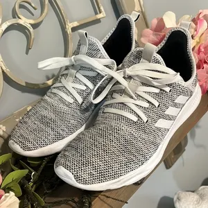 Adidas Cloudfoam Sneakers Lightweight Athletic Shoes Womens 9 Gym thumbnail 2