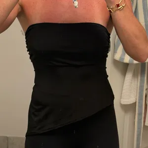 Blue Blush Black Astmmetrical Strapless Top thumbnail 1