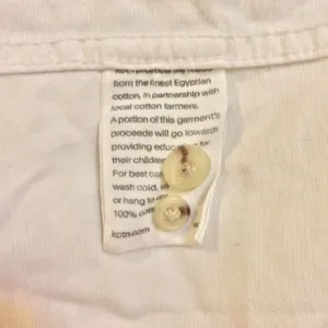 Kotn women’s white button up long sleeve small thumbnail 8