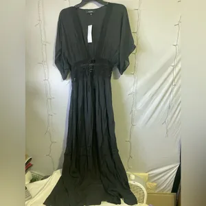 Elegant Black Maxi Dress thumbnail 2