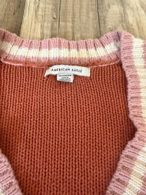 American Eagle Cropped rugby style cardigan thumbnail 3