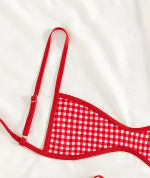 Red Bikini thumbnail 3