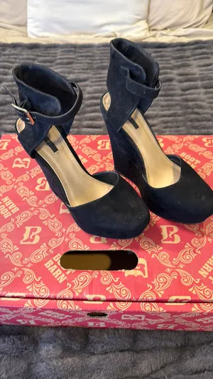 Forever 21 Heels Black thumbnail 1