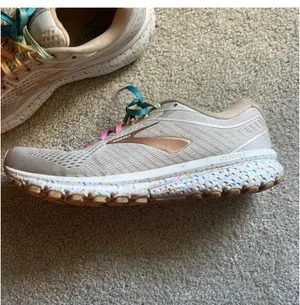 Brooks Running Shoes Ghost thumbnail 3