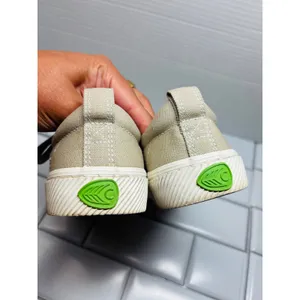 Cariuma x Pantone OCA Low Sneaker Womens 8.5 Men's 7 Plaza Taupe Canvas Shoes thumbnail 10