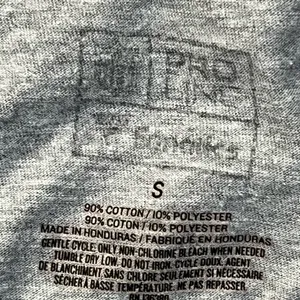Women’s NFL Proline Small Gray Philadelphia Eagles V Neck Tee Shirt thumbnail 3